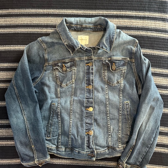 Torrid Jean jacket Size 3 - Picture 6 of 7